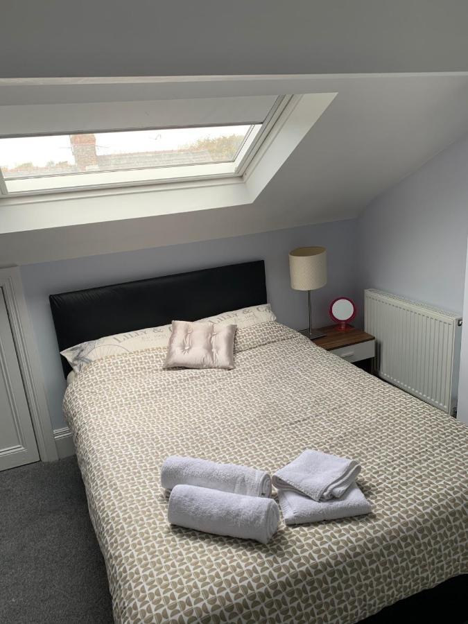 Cheapsleepz 49 Moscow Drive Hotel Liverpool Eksteriør billede